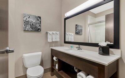 Comfort Inn & Suites
