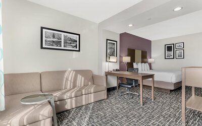 Comfort Inn & Suites