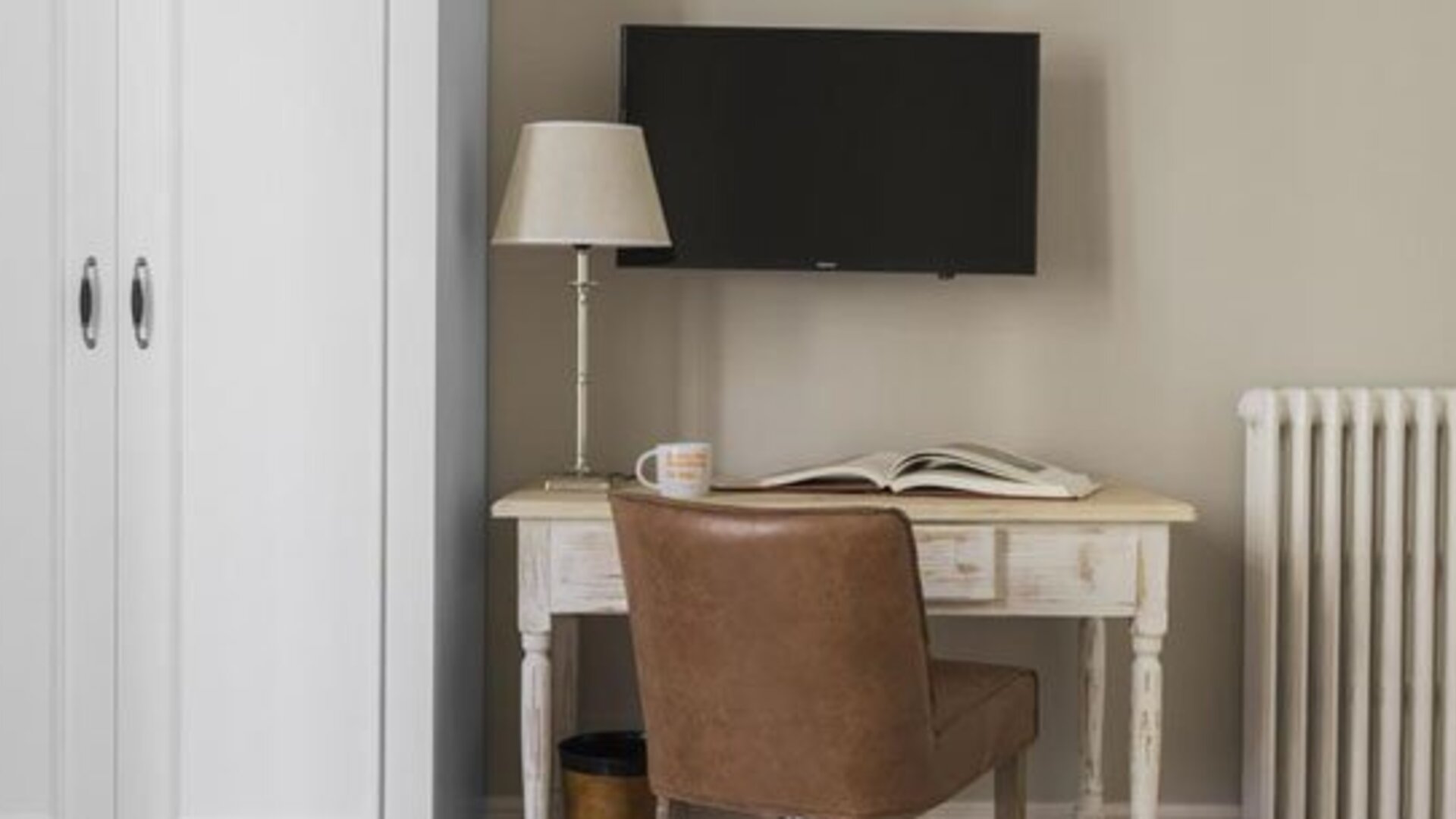 Hotel Mesón Castilla Atiram