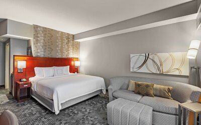 Courtyard by Marriott Tulsa Woodland Hills