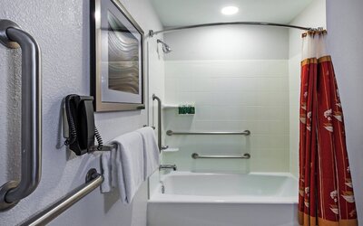 Courtyard by Marriott Tulsa Woodland Hills
