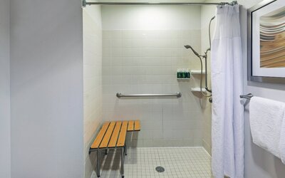 Courtyard by Marriott Tulsa Woodland Hills