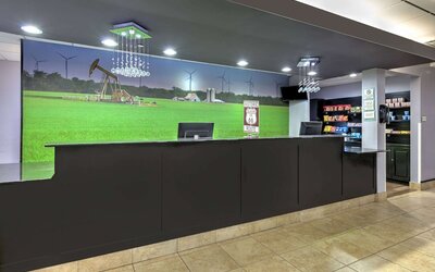 La Quinta Inn & Suites by Wyndham Tulsa Airpt / Expo Square