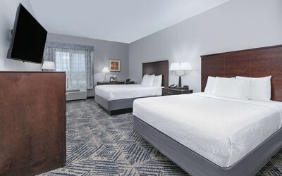 La Quinta Inn & Suites by Wyndham Tulsa Airpt / Expo Square