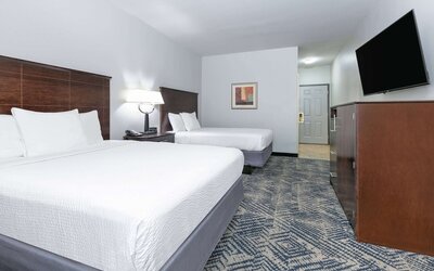 La Quinta Inn & Suites by Wyndham Tulsa Airpt / Expo Square