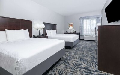 La Quinta Inn & Suites by Wyndham Tulsa Airpt / Expo Square