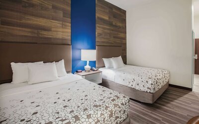 La Quinta Inn & Suites by Wyndham Owasso