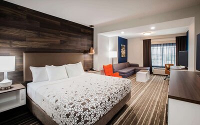 La Quinta Inn & Suites by Wyndham Owasso