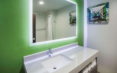 La Quinta Inn & Suites by Wyndham Owasso