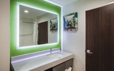 La Quinta Inn & Suites by Wyndham Owasso