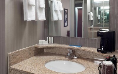Courtyard by Marriott Wichita East