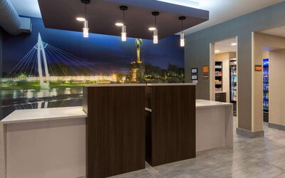 La Quinta Inn & Suites by Wyndham Wichita Airport