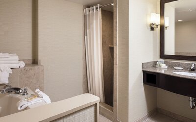 Holiday Inn Wichita East I-35 by IHG