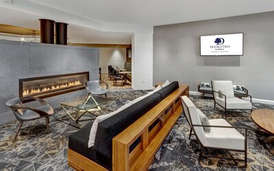 DoubleTree by Hilton Hotel Wichita Airport