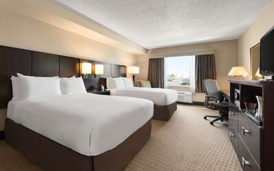 DoubleTree by Hilton Hotel Wichita Airport