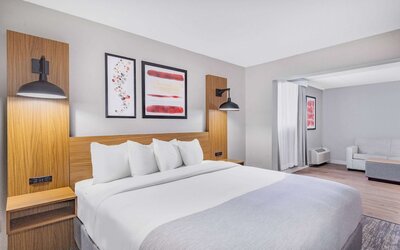 Hawthorn Extended Stay by Wyndham Wichita Airport