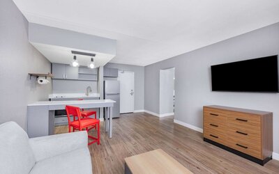 Hawthorn Extended Stay by Wyndham Wichita Airport