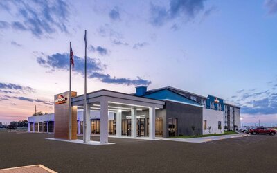 Hawthorn Extended Stay by Wyndham Wichita Airport