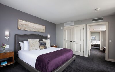 Ambassador Hotel Wichita, Autograph Collection