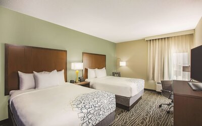 La Quinta Inn & Suites by Wyndham Wichita Northeast