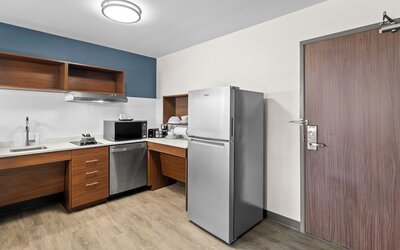 Everhome Suites Wichita Northeast by Choice Hotels