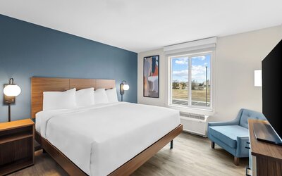 Everhome Suites Wichita Northeast by Choice Hotels