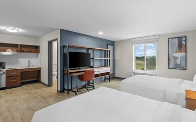 Everhome Suites Wichita Northeast by Choice Hotels