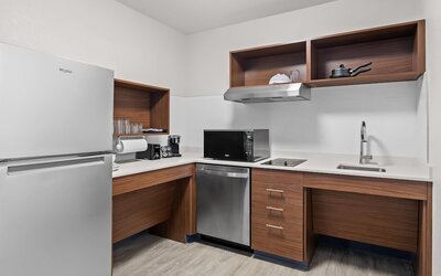 Everhome Suites Wichita Northeast by Choice Hotels