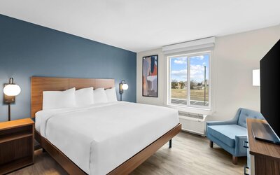 Everhome Suites Wichita Northeast by Choice Hotels