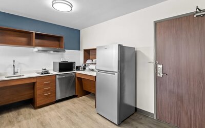 Everhome Suites Wichita Northeast by Choice Hotels
