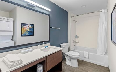 Everhome Suites Wichita Northeast by Choice Hotels