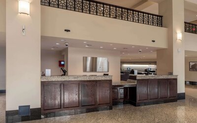 Drury Plaza Hotel Broadview - Wichita
