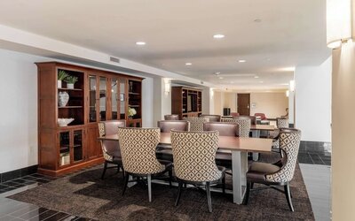 Drury Plaza Hotel Broadview - Wichita