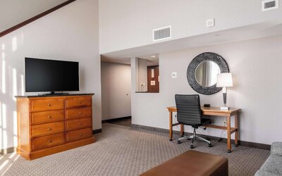 Drury Plaza Hotel Broadview - Wichita