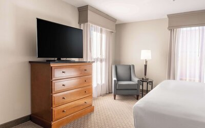 Drury Plaza Hotel Broadview - Wichita