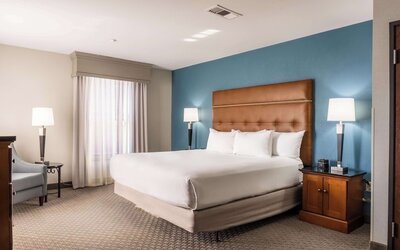 Drury Plaza Hotel Broadview - Wichita