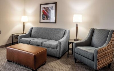 Drury Plaza Hotel Broadview - Wichita