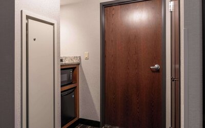 Drury Plaza Hotel Broadview - Wichita
