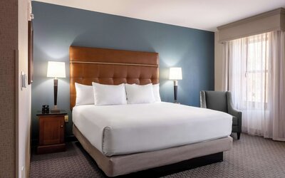 Drury Plaza Hotel Broadview - Wichita