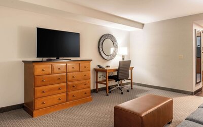 Drury Plaza Hotel Broadview - Wichita