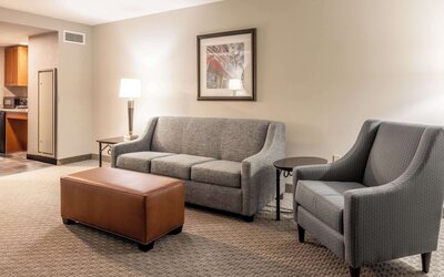 Drury Plaza Hotel Broadview - Wichita