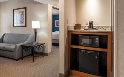 Drury Plaza Hotel Broadview - Wichita