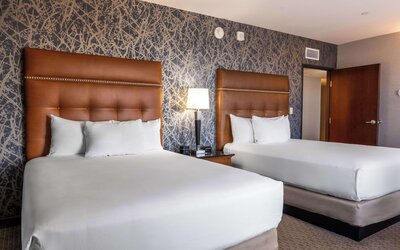 Drury Plaza Hotel Broadview - Wichita
