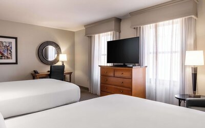 Drury Plaza Hotel Broadview - Wichita