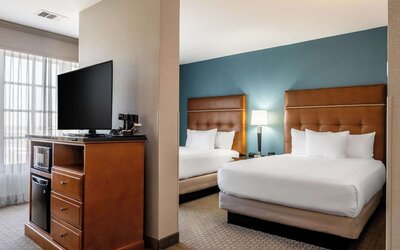 Drury Plaza Hotel Broadview - Wichita