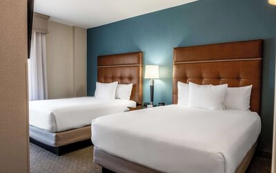 Drury Plaza Hotel Broadview - Wichita