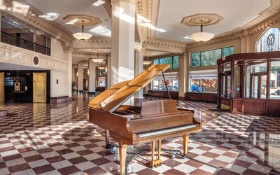 Drury Plaza Hotel Broadview - Wichita
