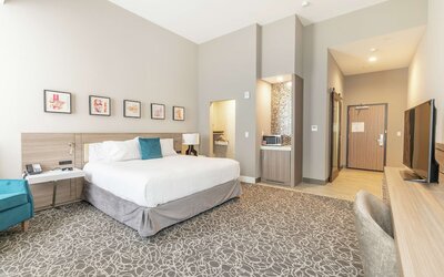 Hilton Garden Inn Wichita Downtown