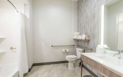 Hilton Garden Inn Wichita Downtown