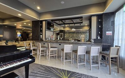 Hilton Garden Inn Wichita Downtown
